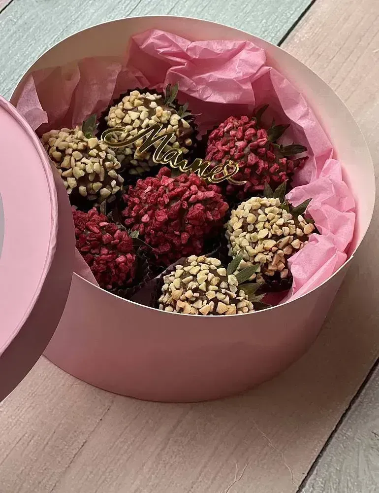 Набор из фруктов в шоколаде «Клубника в шоколаде «Маме»» — MaryBerry
