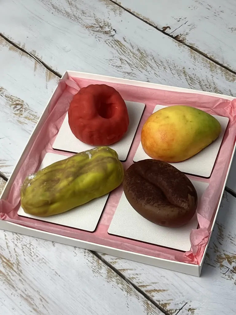 Набор корпусных пирожных «Мэри Берри» 4 вкуса