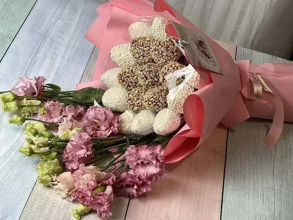 Букет с клубникой в шоколаде «Букет из клубники в шоколаде "Розовая нежность"» — MaryBerry