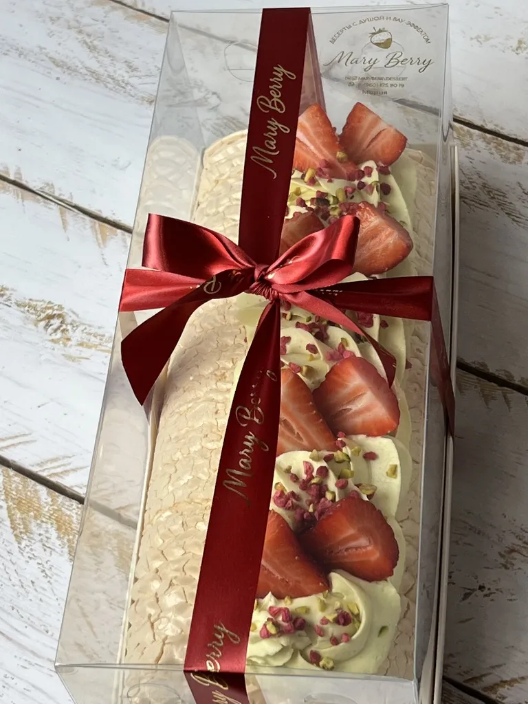 Меренговый рулет с фисташкой и малиной — MaryBerry