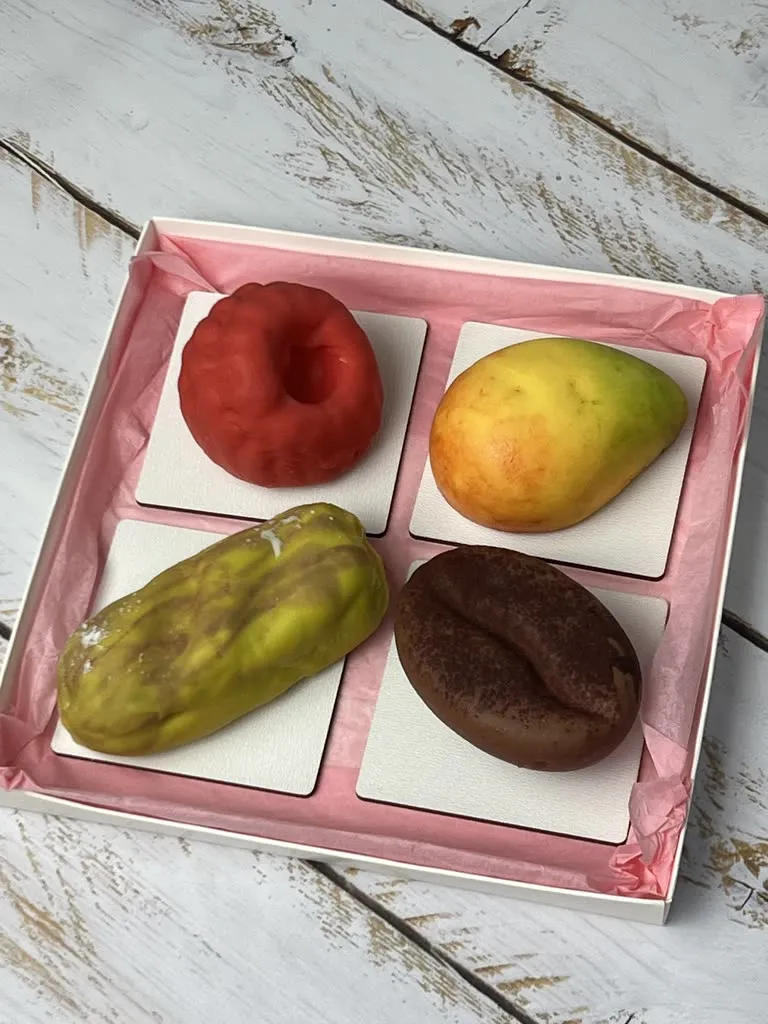 Набор корпусных пирожных «Мэри Берри» 4 вкуса