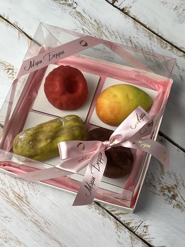 Набор корпусных пирожных «Мэри Берри» 4 вкуса