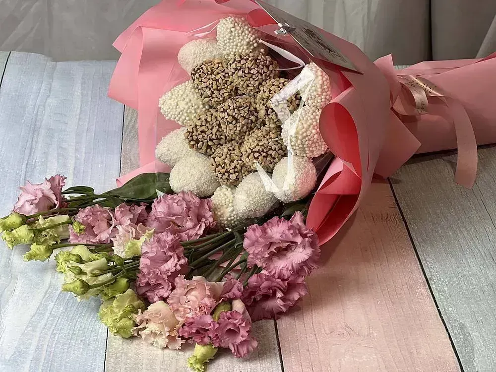Букет с клубникой в шоколаде «Букет из клубники в шоколаде "Розовая нежность"» — MaryBerry