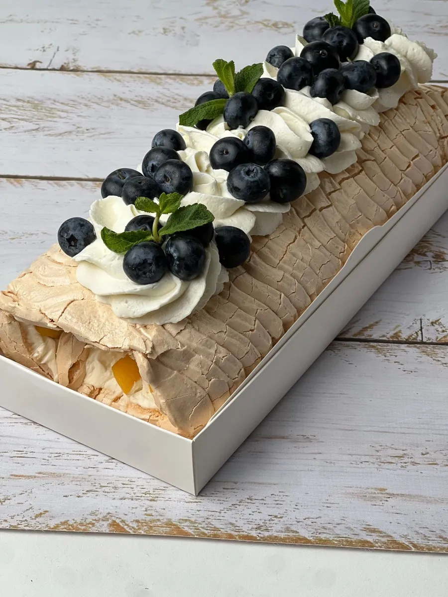 Меренговый рулет с голубикой — MaryBerry