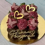 Двухъярусный торт из клубники в бельгийском шоколаде, 18 ягод — MaryBerry