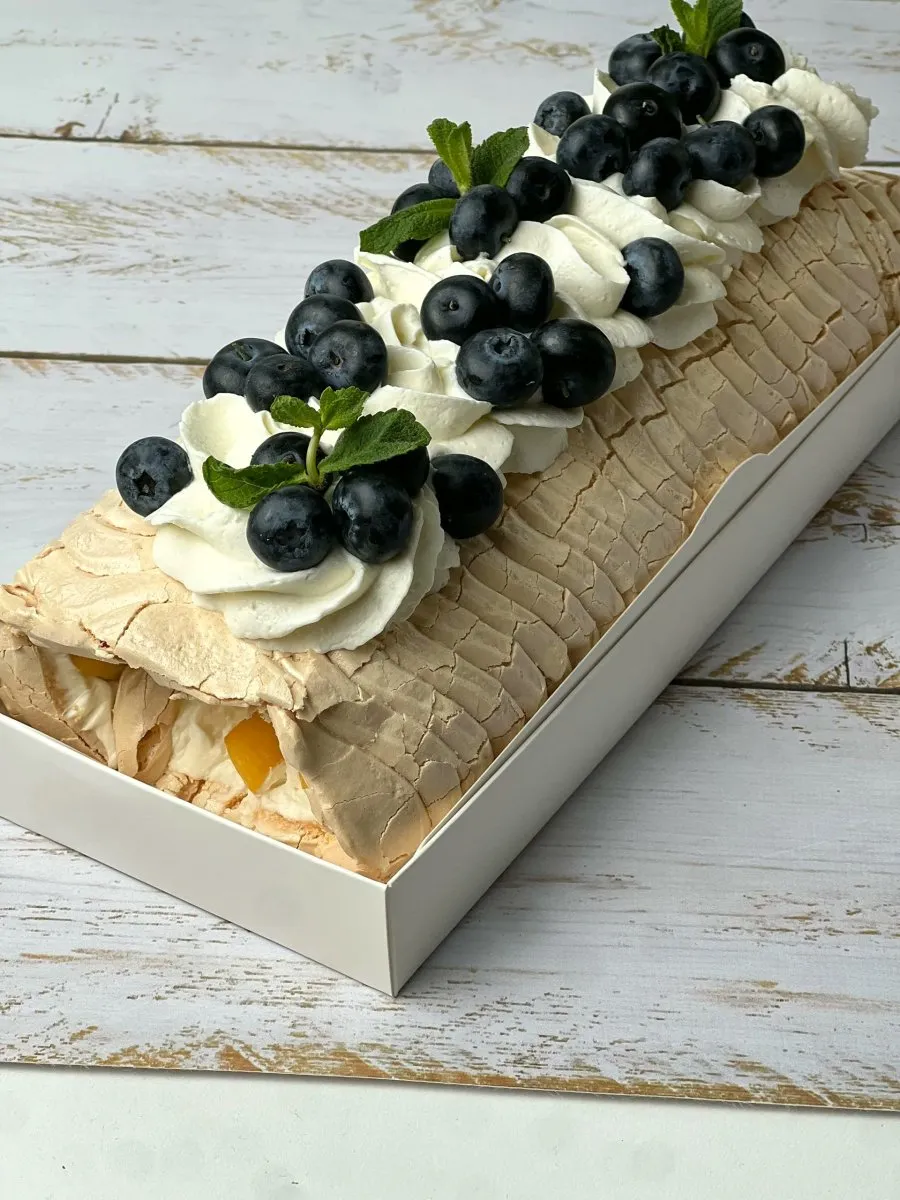 Меренговый рулет с голубикой — MaryBerry