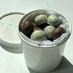 Голубика в молочном и белом шоколаде