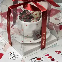 Валентинка в кружке с сердцем 14 февраля