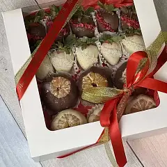 Мандариново-клубничная парочка — фрукты в шоколаде