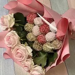 Букет нежности — клубника в бельгийском шоколаде