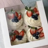 Пирожные «Павлова» с клубникой и голубикой — набор 4 шт. MaryBerry